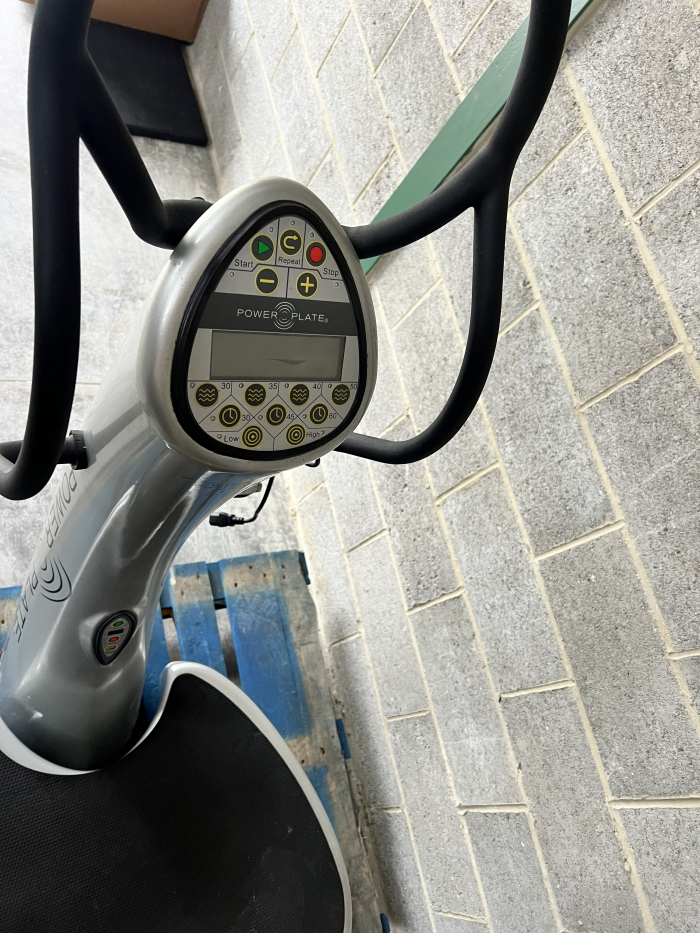 Power Plate Pro 5 Vibrating Platform - Used - 3 Months Warranty - Image 2