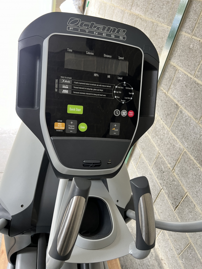 Octane XT3700 Cross Trainer with LED Console - Used - 3 Months Warranty - Image 2